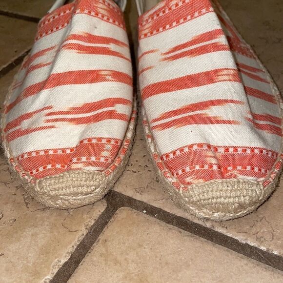 Soludos Res & White Ikat Espadrilles - Picture 8 of 9